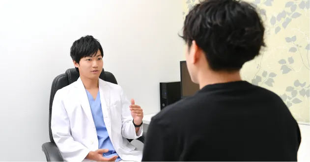 医師による問診の様子